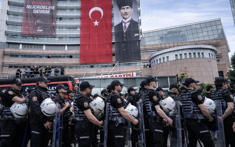 High tension at CHP headquarters as police entered the building