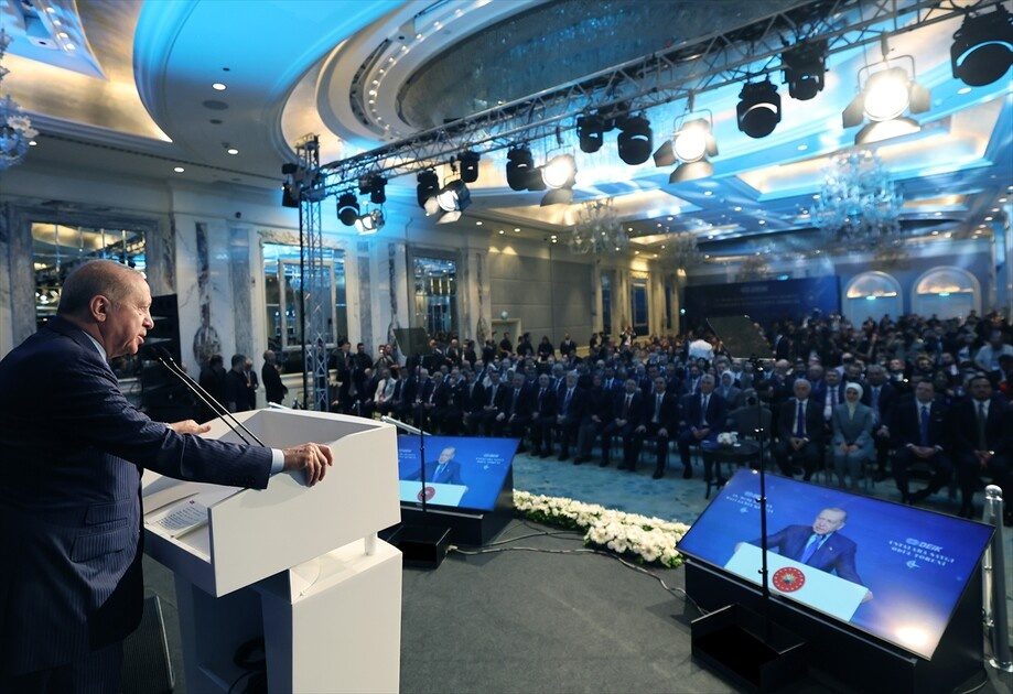 اردوغان: امیدواریم با کاهش اثرات جنگ ایران در بازار انرژی، تورم نیز مهار شود
