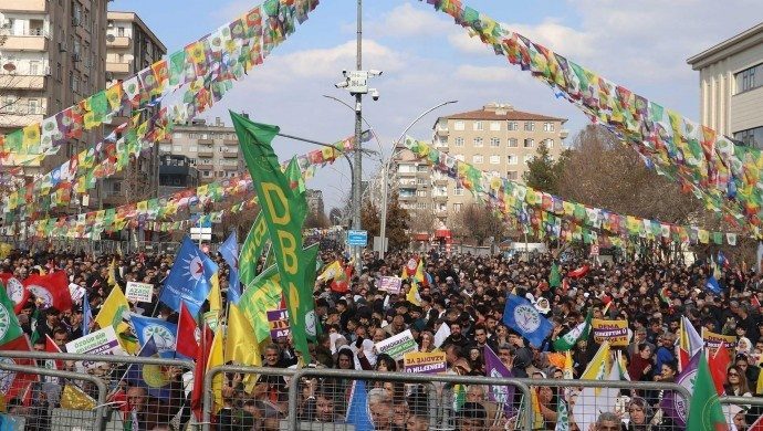 رهبران دمپارتی مردم را به شرکت در «میتینگهای آزادی» فراخواندند