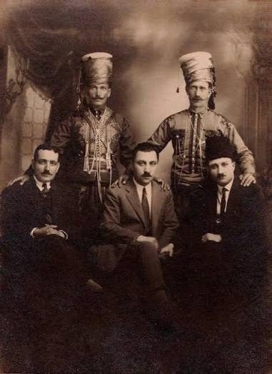 میر جلادت علی بدرخان؛ معمار دژ استوار زبان کردی