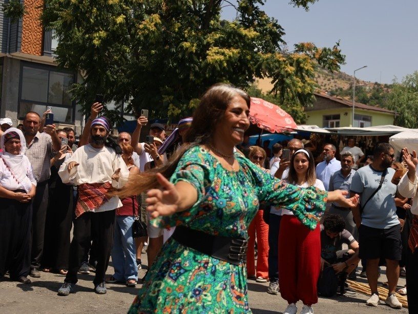 از سرچشمه‌های مقدس تا میدان سیدرضا؛ جشنواره مونزور، روایت فرهنگ، طبیعت و صلح در درسیم + فیلم