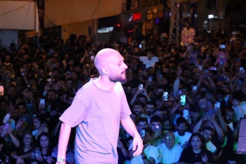 جشنواره «کوخ» پس از ۱۲ سال به گیمگیم بازگشت؛ از موسیقی کردی تا یادبود اکین وان + فیلم