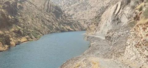 مطالعات نهایی احداث جاده زلته ـ دوآب درحاشیه ساحلی سد داریان انجام می شود