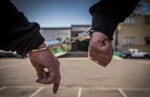 سارقان موبایل فروشی های «مهابادمال» دستگیر شدند