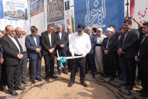 مجتمع رفاهی و گردشگری در مهاباد کلنگ‌زنی شد