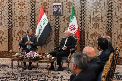 فایق زیدان و قالیباف بر مخالفت با مداخله خارجی در منطقه تأکید کردند
