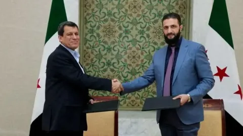 احمد الشرع، مظلوم عبدی را به عنوان مشاور خود منصوب کرد
