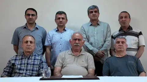 هدف اصلی روند جاری، برقراری صلح و سیاسی‌شدن جامعه است