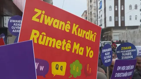 موانع آموزش به زبان کُردی باید به‌طور کامل برطرف شود