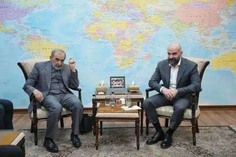 ولایتی در دیدار با بافل طالبانی: عراق جایگاه ویژه‌ای در روابط ایران دارد