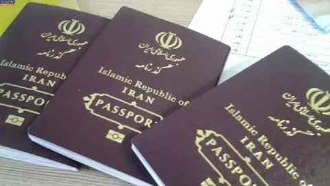 راهنمای کامل نحوه تمدید گذرنامه برای ایرانیان خارج از کشور