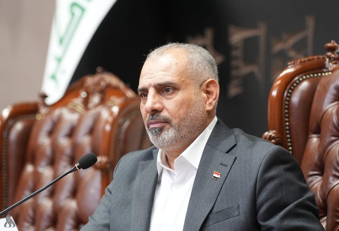 جێگری سەرۆکی پەرلەمانی عێراق: ڕاگرتنی گەشتە ئاسمانییەکان لەگەڵ ئێران لەگەڵ دەستووری عێراق ناکۆکە