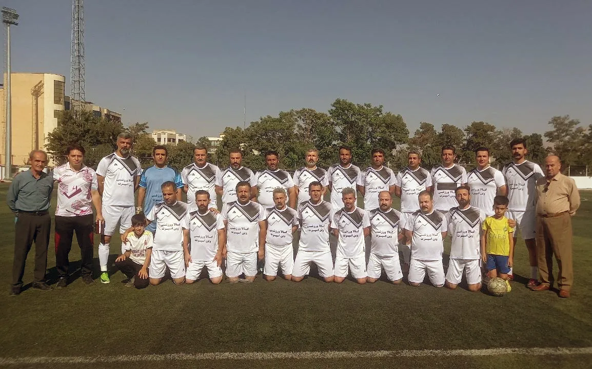تساوی ۶ بر ۶ خبرنگاران و آتش نشانان سنندج در دیداری دوستانه