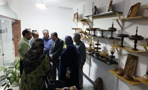 بازارچه دائمی صنایع دستی عقیق در سنندج افتتاح شد