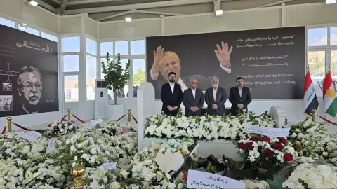 لە نۆیەمین ساڵیادی کۆچی دوایید، نوێنەرانی ئێران یادی مام جەلال بەرز ڕادەگرن