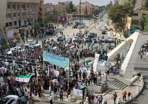 تحولات امنیتی حسکه را از نزدیک دنبال می‌کنیم؛ حقوق کُردها باید تضمین شود