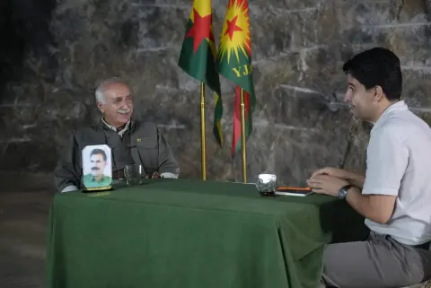 تورکیا کۆتایی بە سیاسەتی نکۆڵیکردن لە کورد بێنێت و پەکەکەش وازلە خەباتی چەکداری بهێنێت