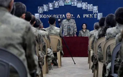 گاره و خاکورک تخلیه و سران PKK به کشورهای ثالث منتقل می شوند