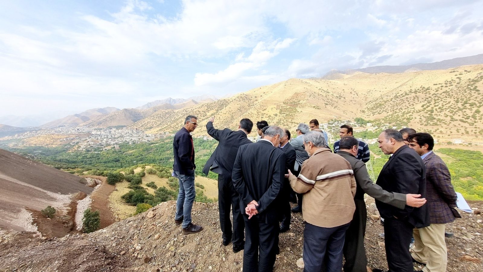 عملیات اجرایی کنارگذر پاوه باید با شتاب بیشتری دنبال شود