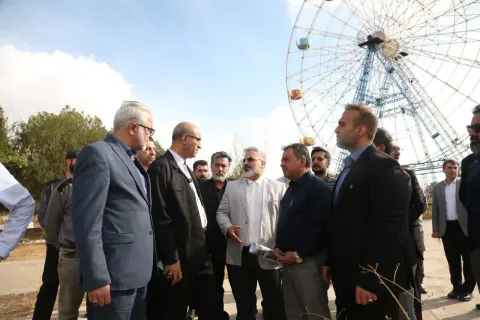 عملیات بازسازی و تجهیز شهربازی کرمانشاه آغاز شد