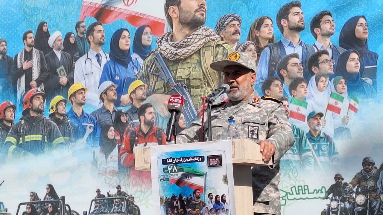 سردار گشتاسبی: مردم کردستان در خط مقدم دفاع از ارزشها ایستاده اند