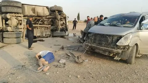 مصدومیت پنج بازیکن تیم فوتبال قامشلو اسپور در سانحه رانندگی در جاده M4 سوریه