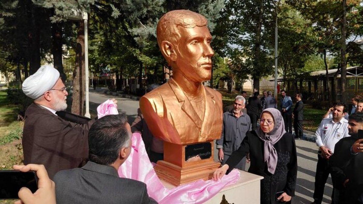 نماینده ولی‌فقیه در کردستان: خدمت به بیماران جلوه‌ای از ایثار کادر درمان است
