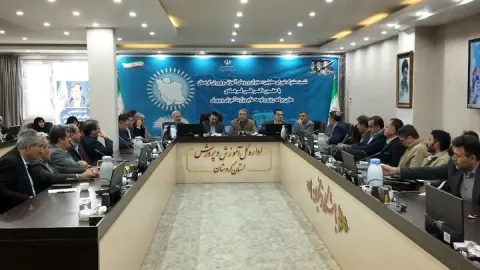 پرداخت به موقع مطالبات فرهنگیان باید در اولویت باشد